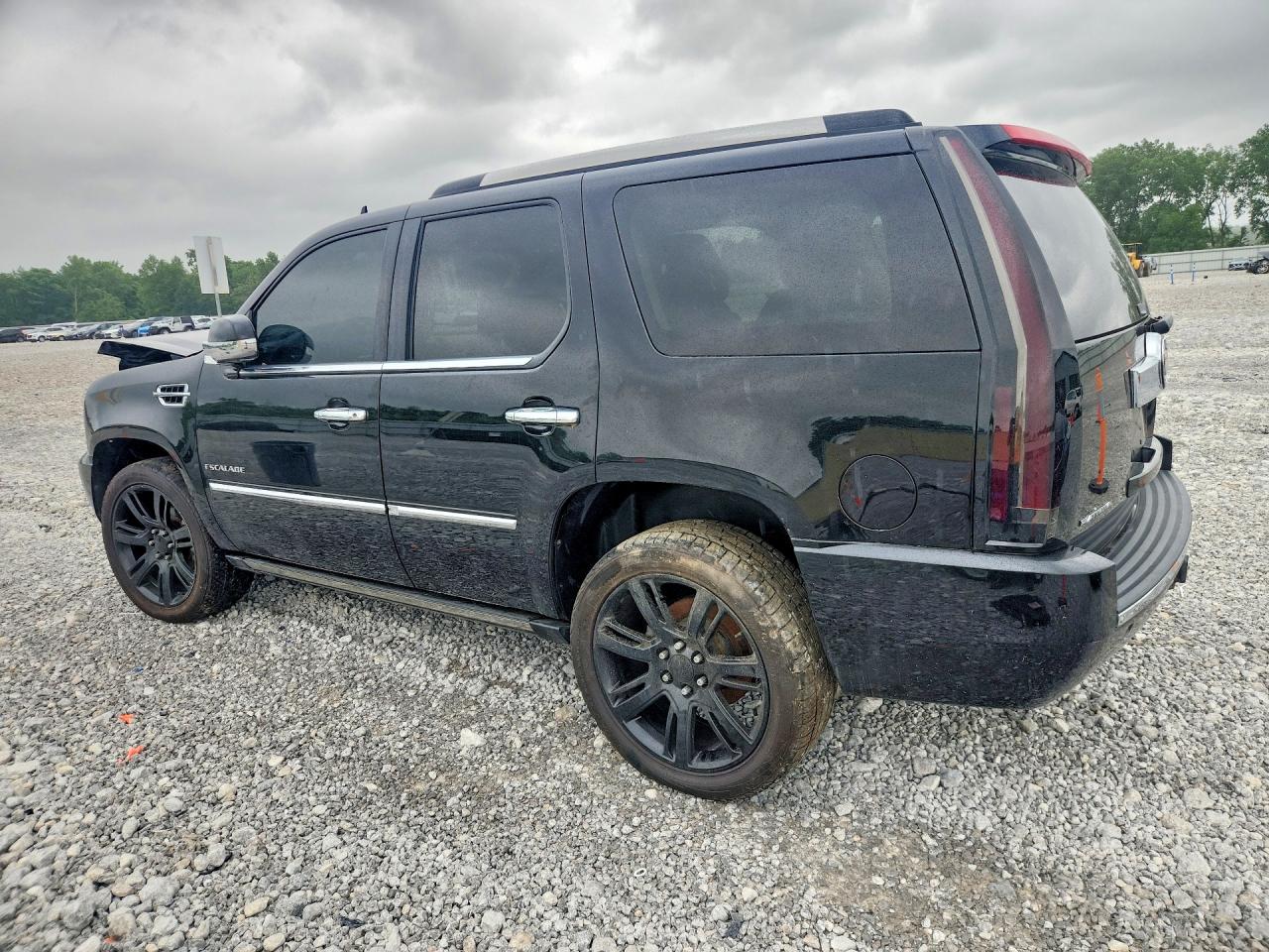 2013 CADILLAC ESCALADE