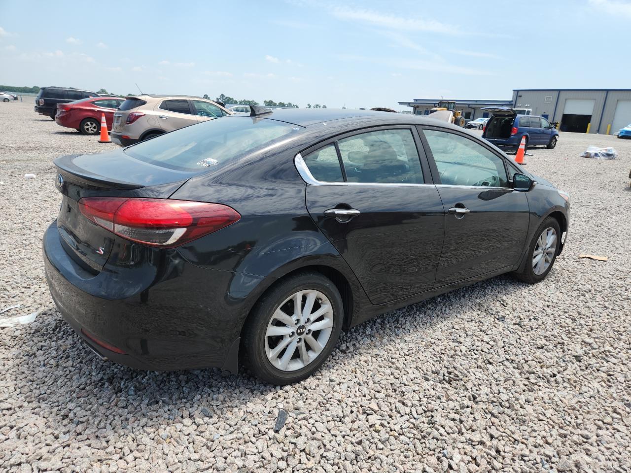 2017 KIA FORTE