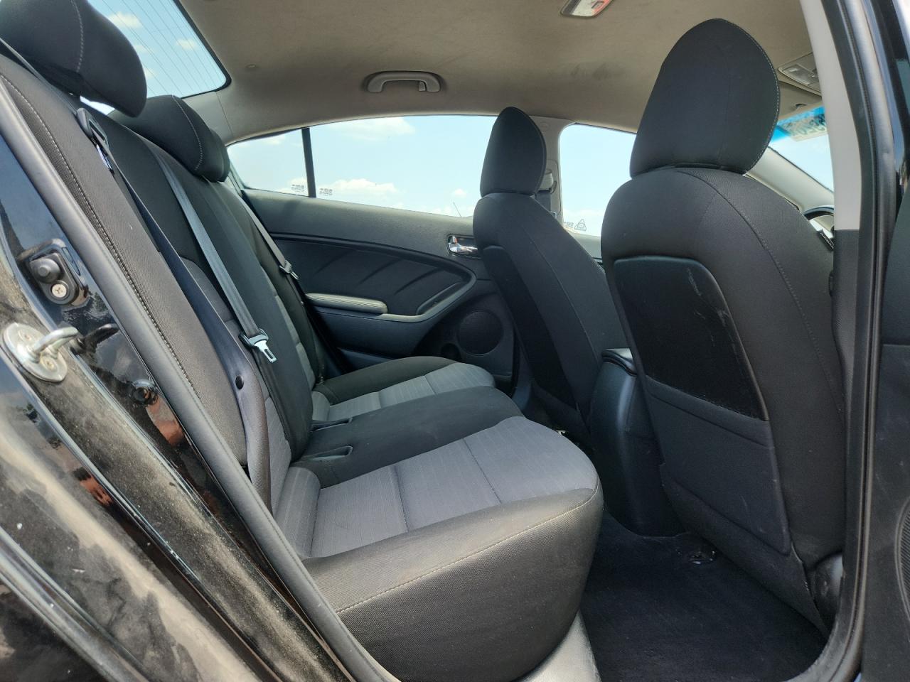 2017 KIA FORTE