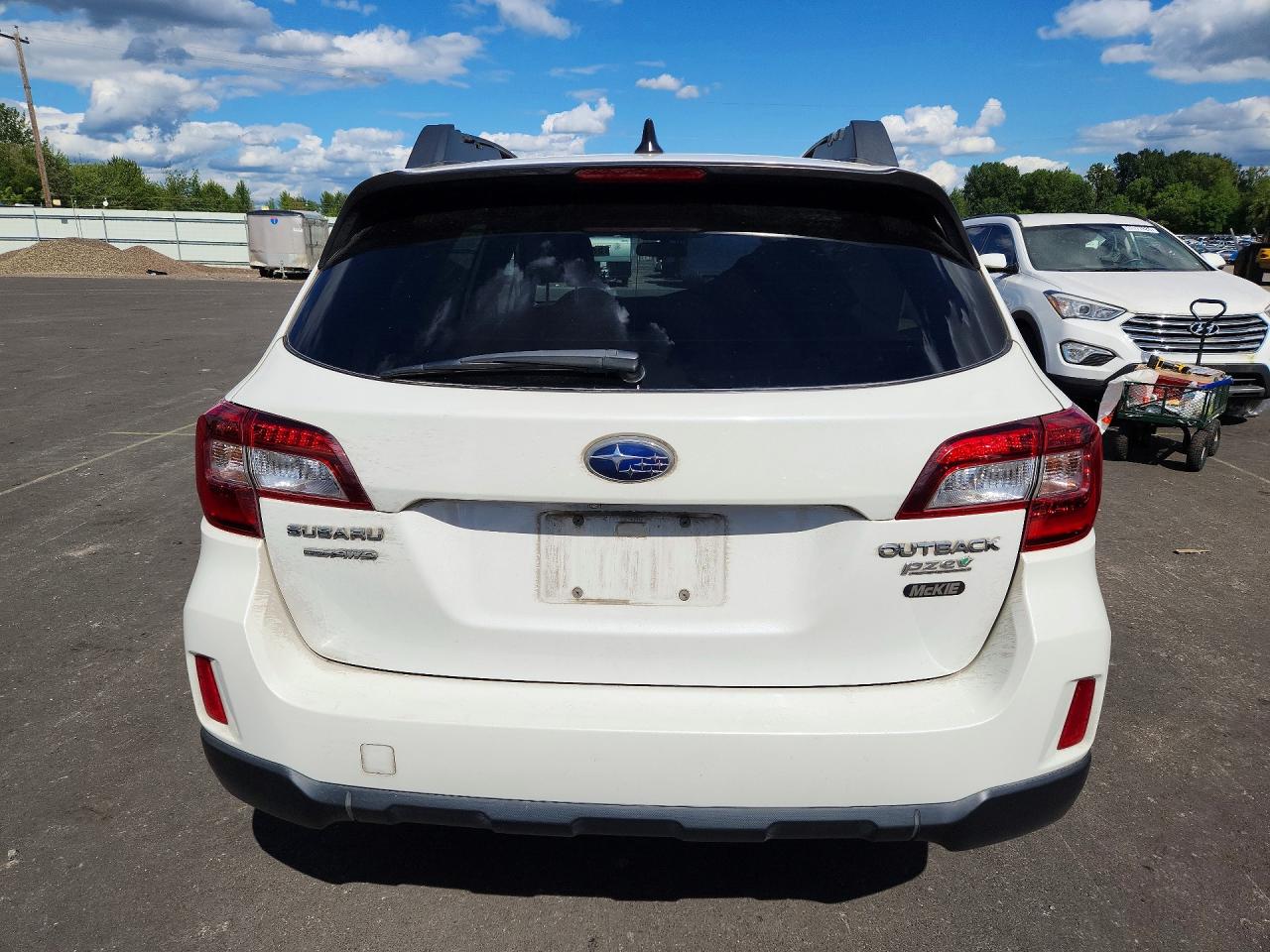 2016 SUBARU OUTBACK