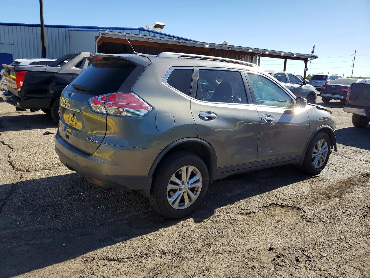 2016 NISSAN ROGUE
