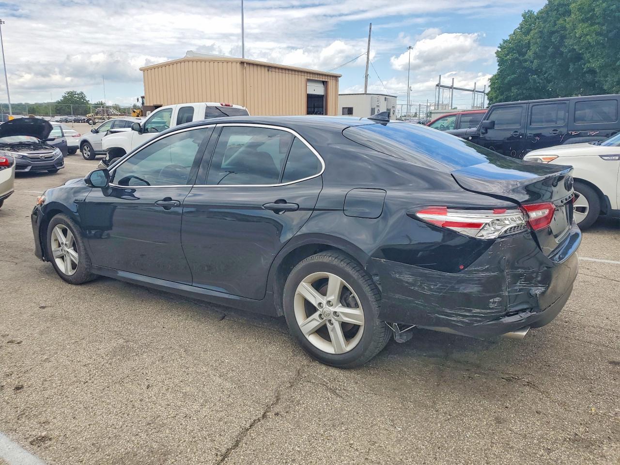 2020 TOYOTA CAMRY