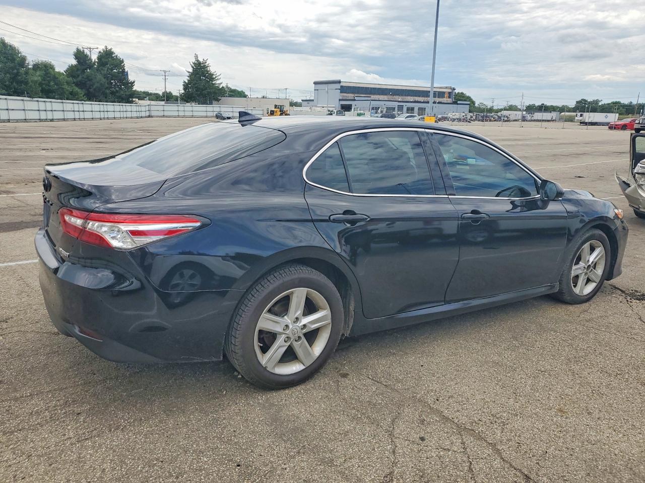 2020 TOYOTA CAMRY