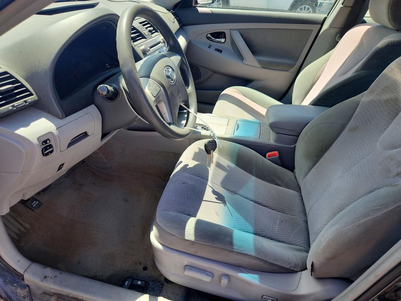 2011 TOYOTA CAMRY