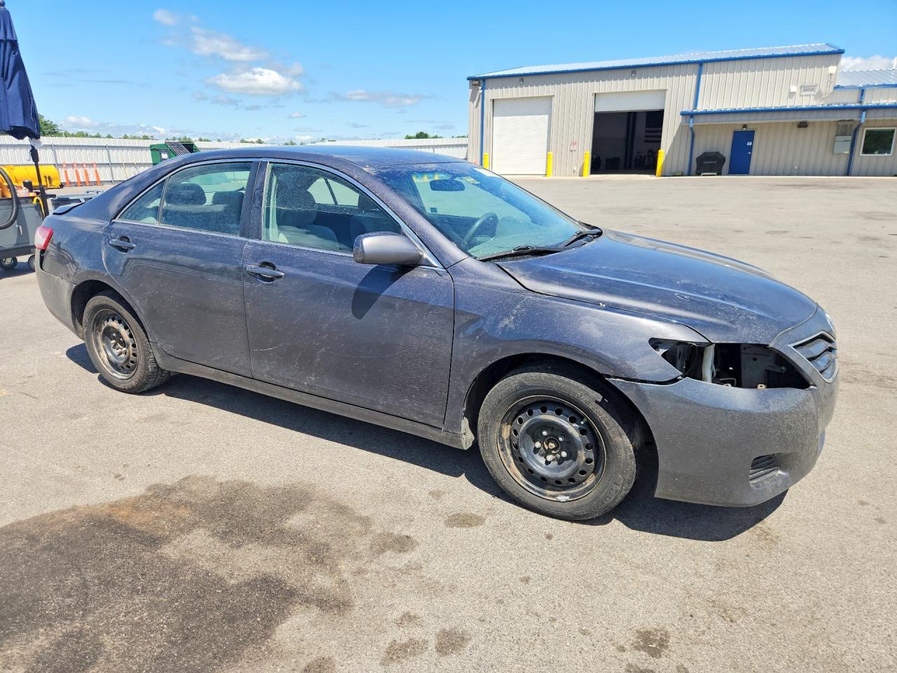 2011 TOYOTA CAMRY