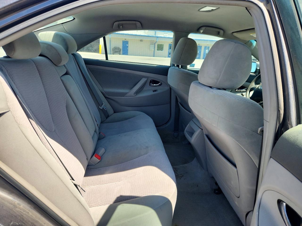 2011 TOYOTA CAMRY