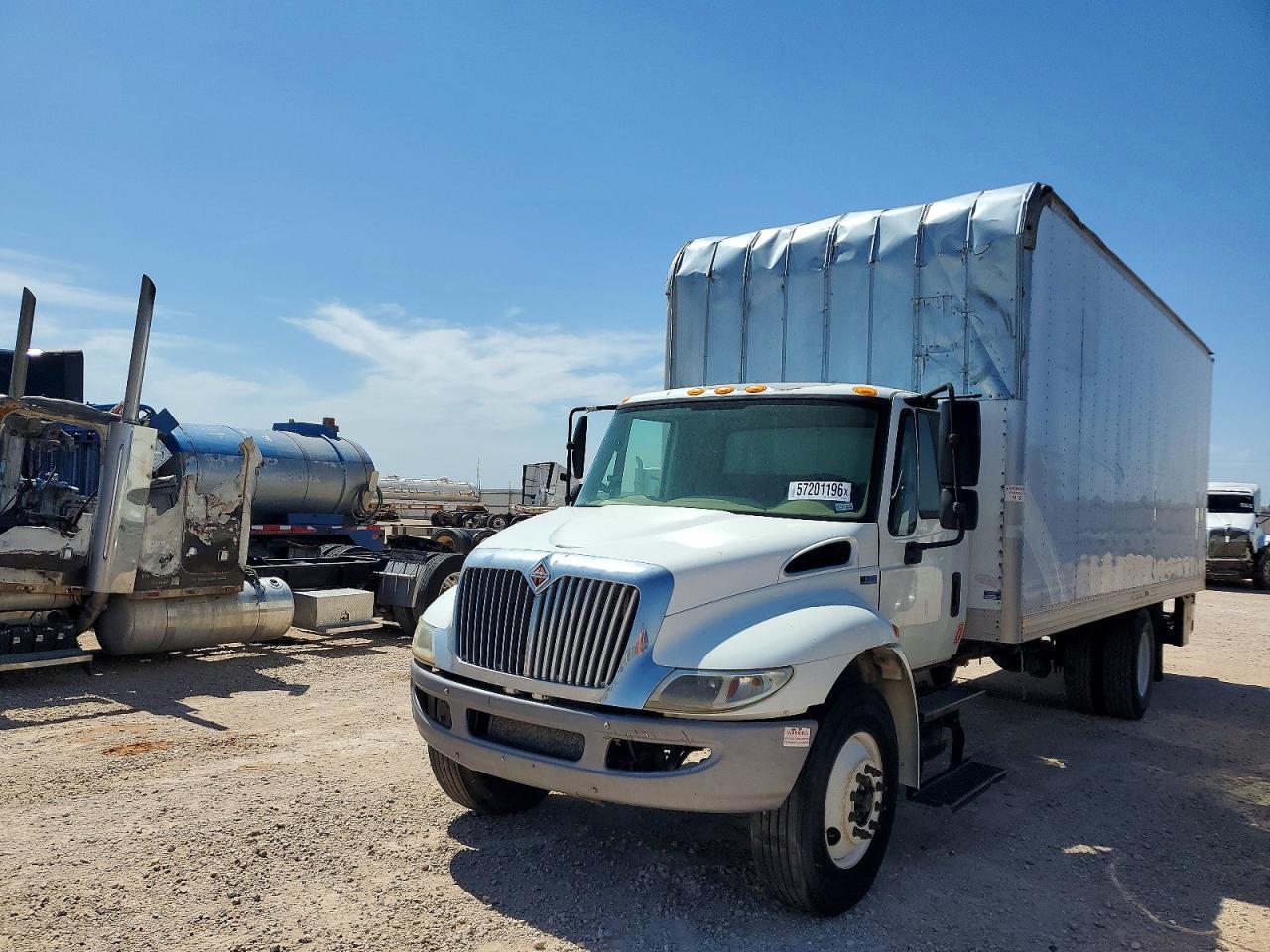 2015 INTERNATIONAL 4000 SERIE