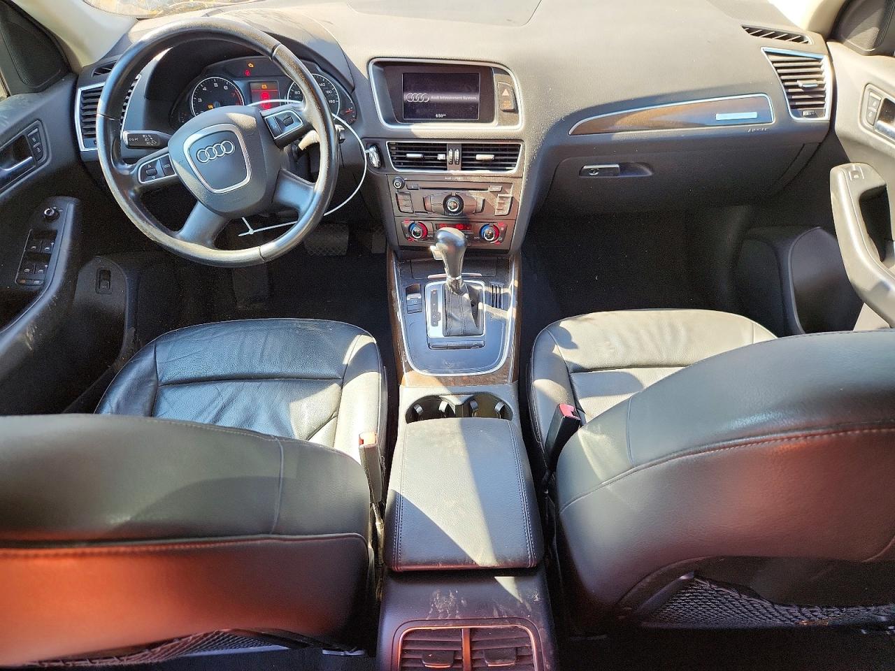2010 AUDI Q5