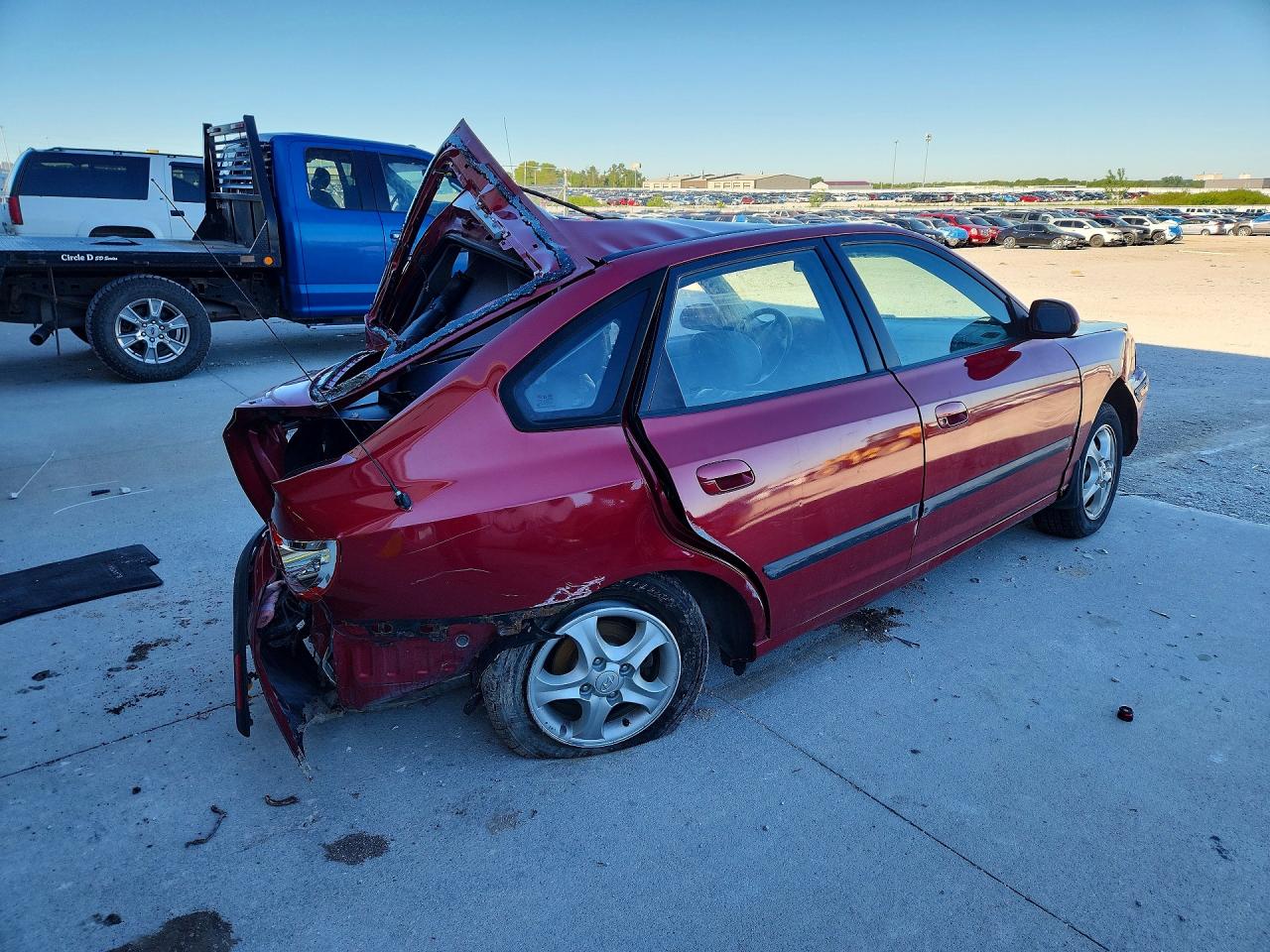 2004 HYUNDAI ELANTRA