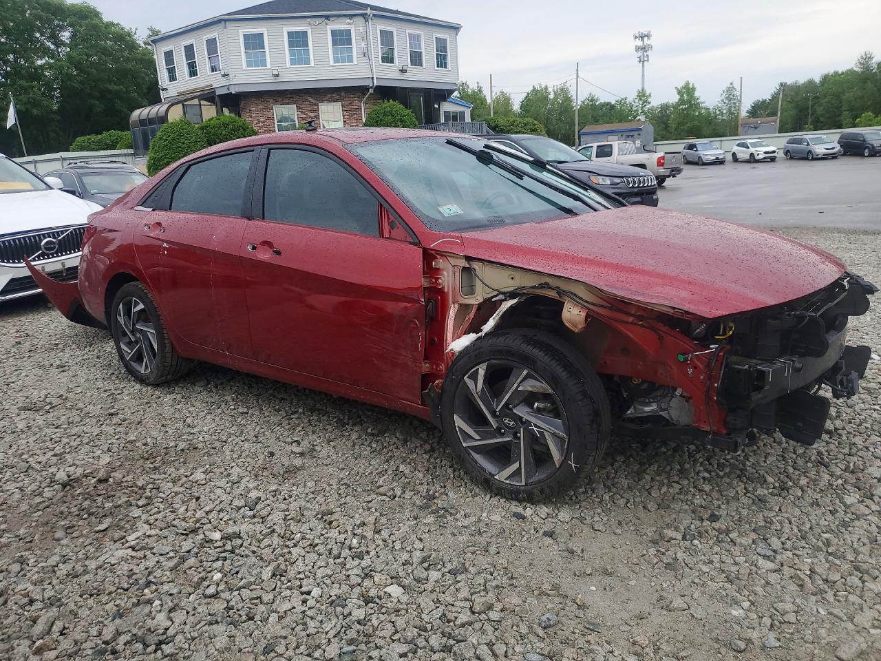 2024 HYUNDAI ELANTRA