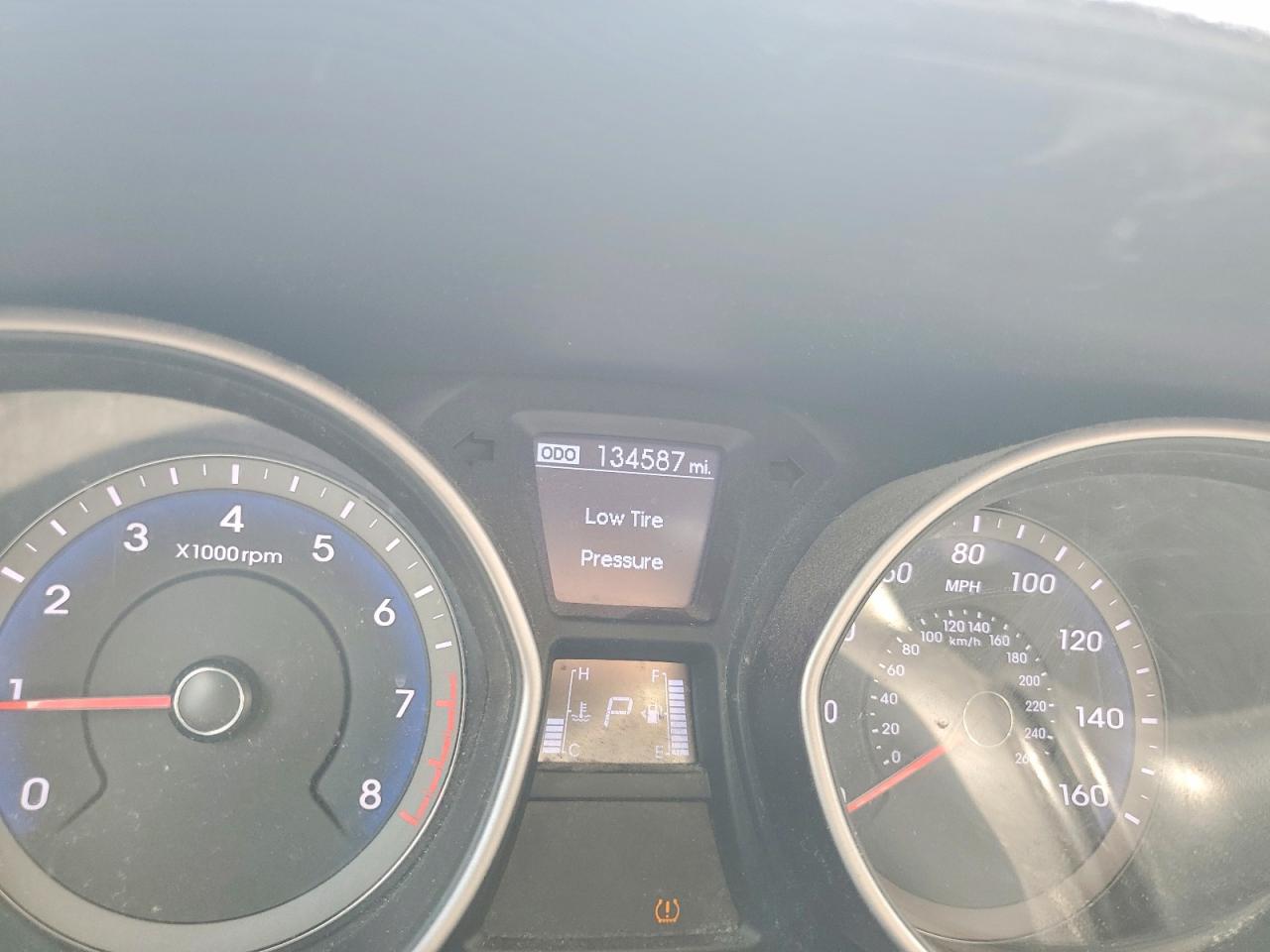 2015 HYUNDAI ELANTRA