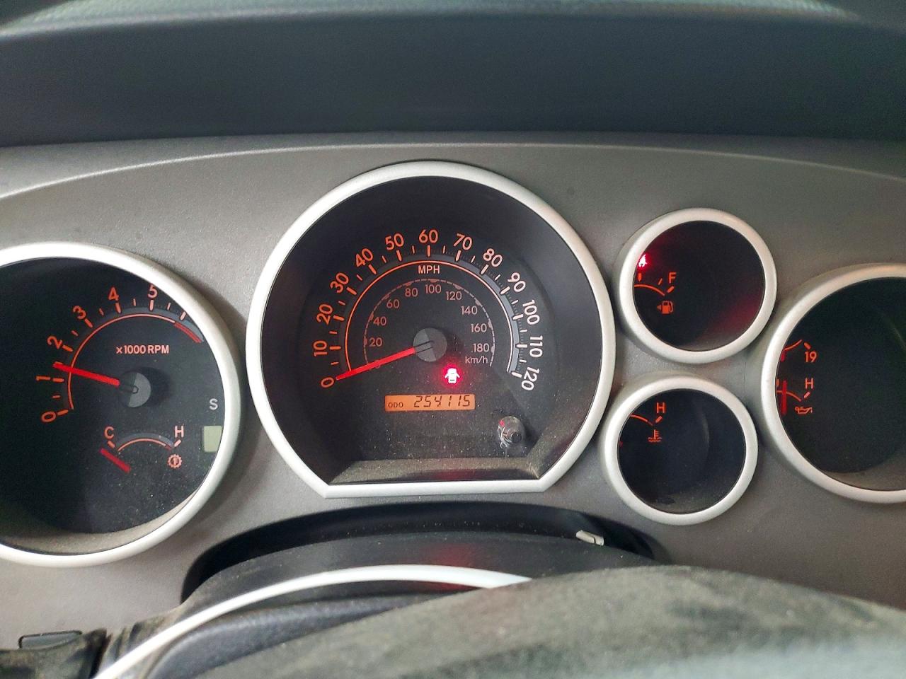 2010 TOYOTA TUNDRA
