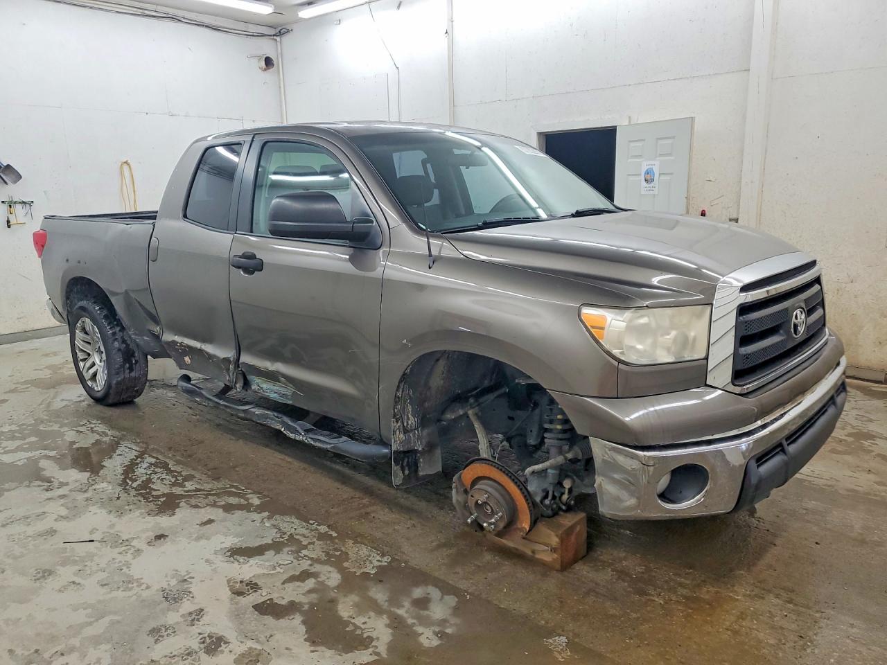 2010 TOYOTA TUNDRA