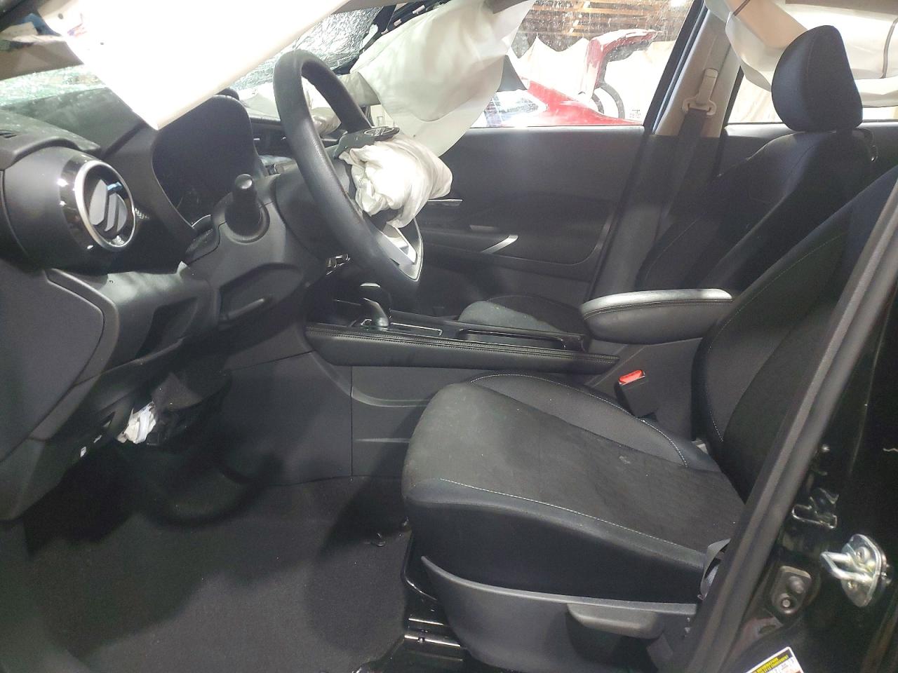 2023 NISSAN KICKS
