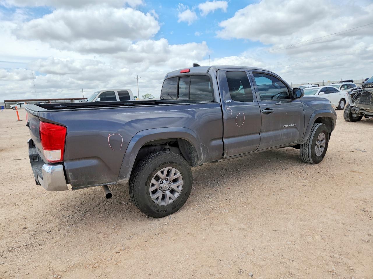 2016 TOYOTA TACOMA