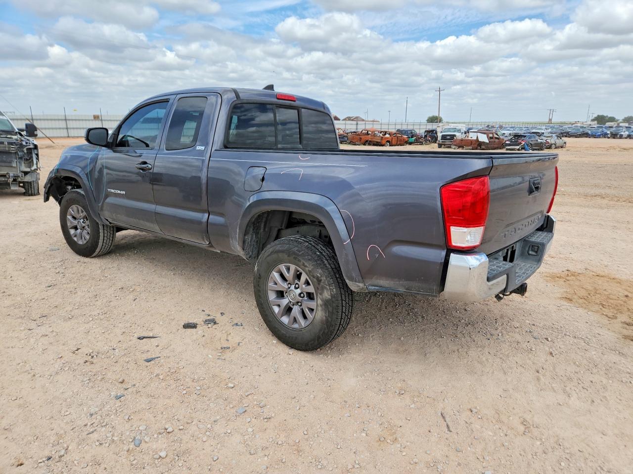 2016 TOYOTA TACOMA