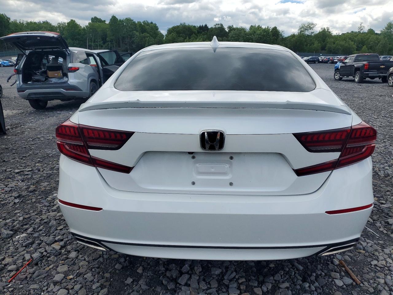2018 HONDA ACCORD