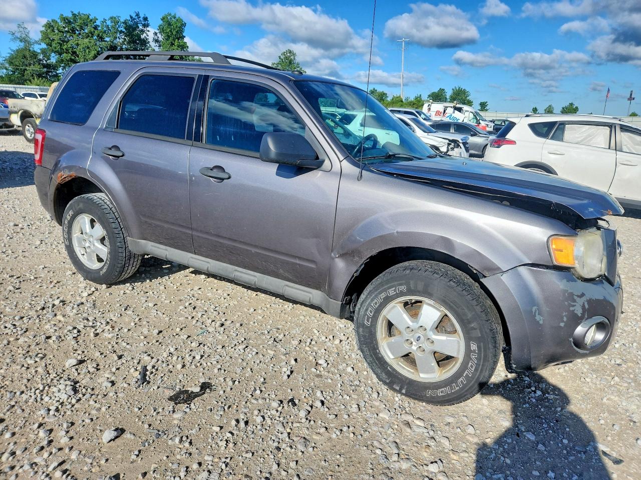 2009 FORD ESCAPE