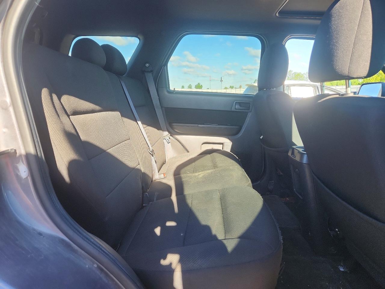 2009 FORD ESCAPE