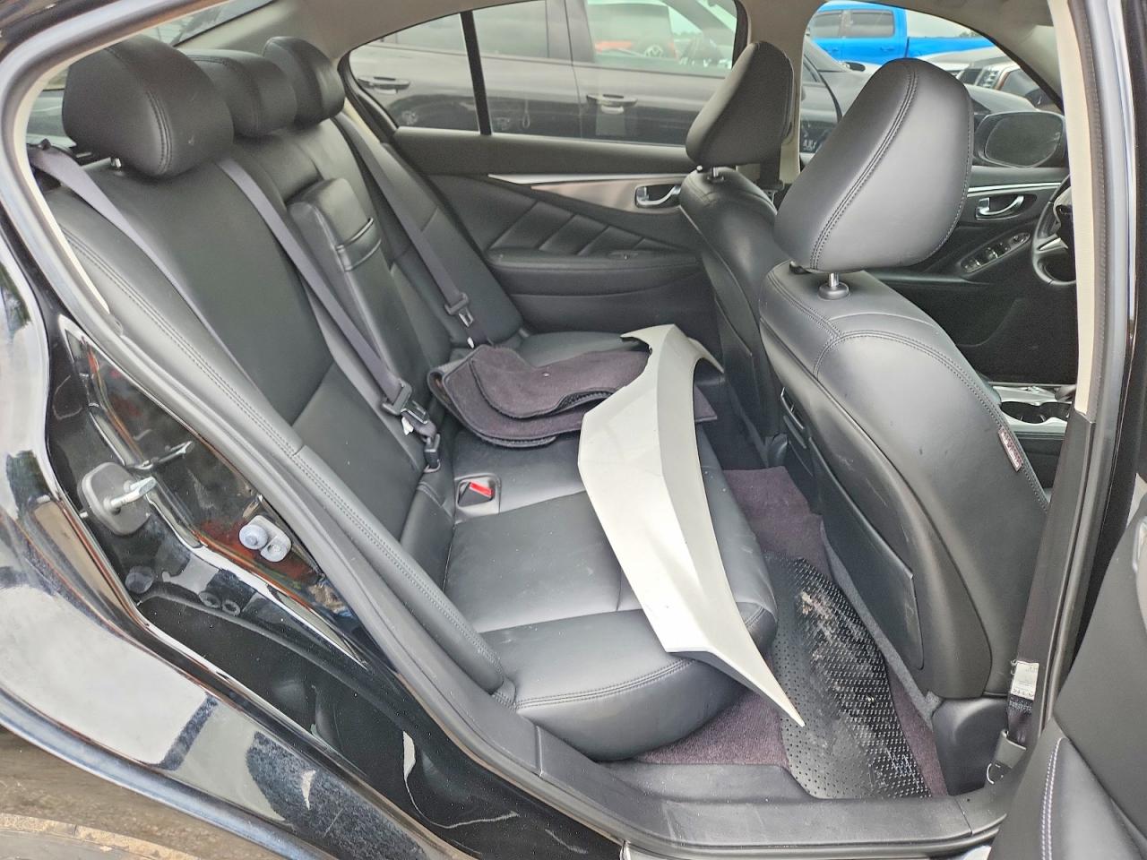 2015 INFINITI Q50