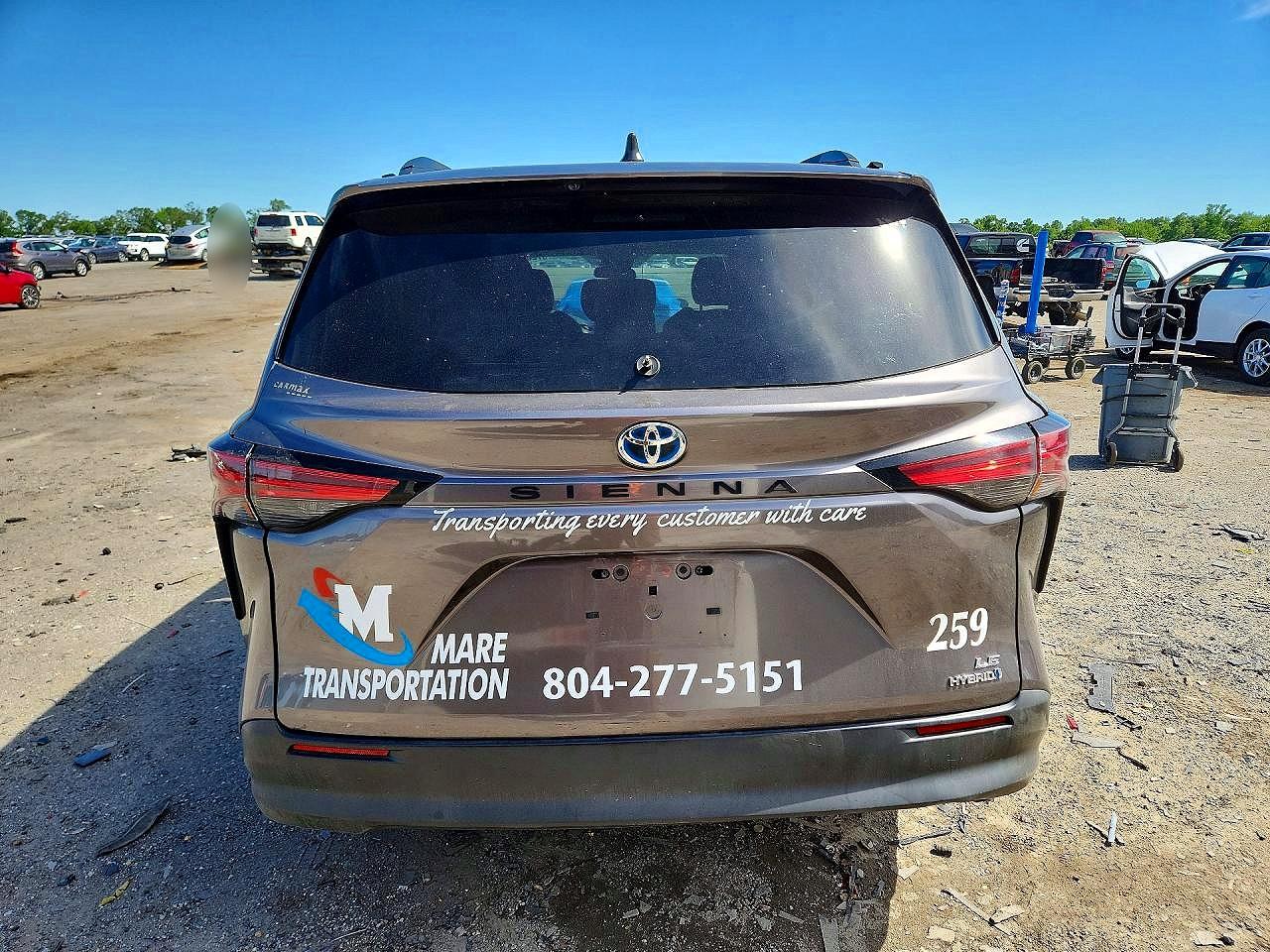 2021 TOYOTA SIENNA