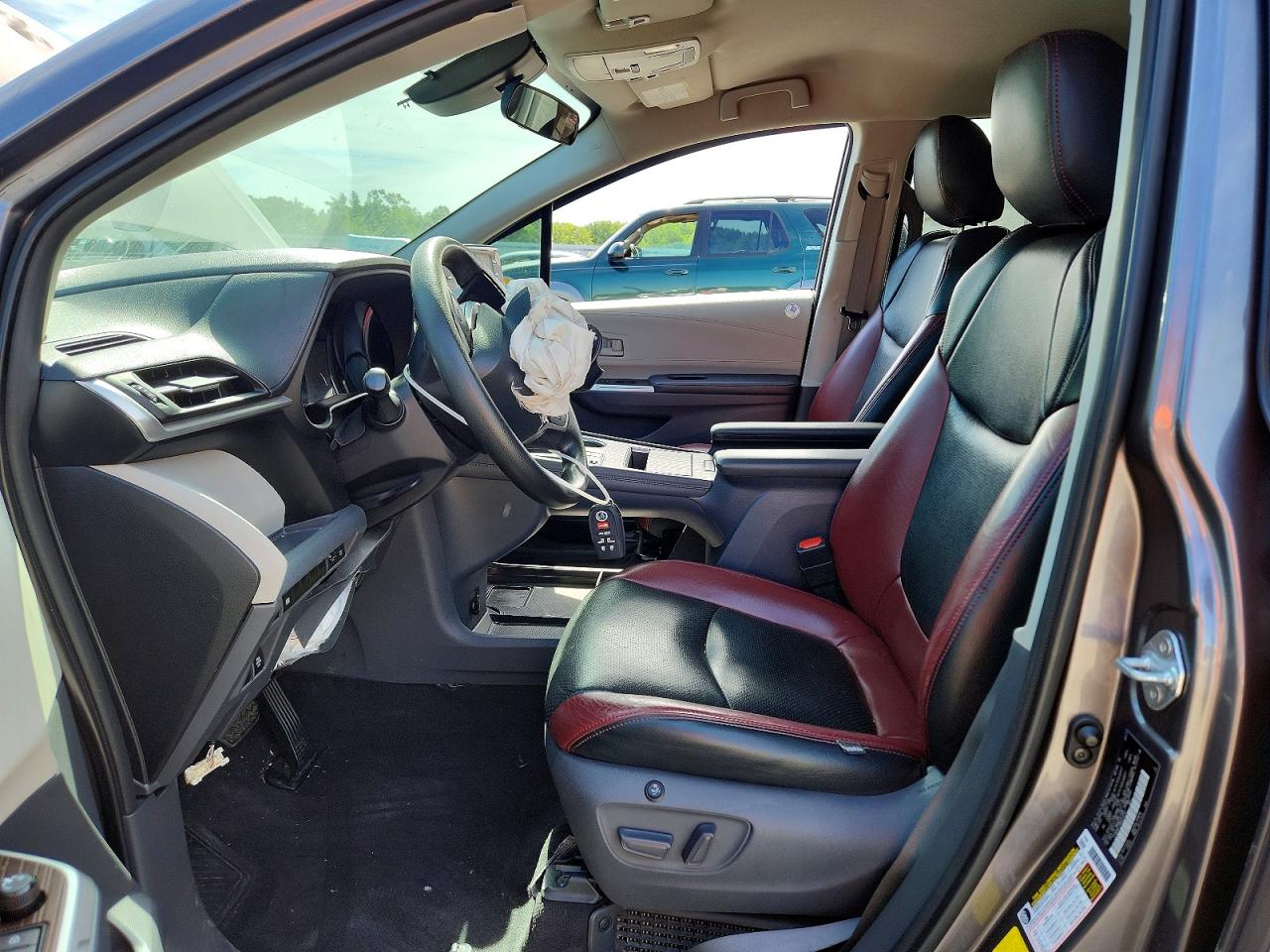 2021 TOYOTA SIENNA