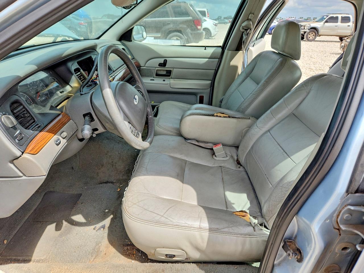 2003 FORD CROWN VIC