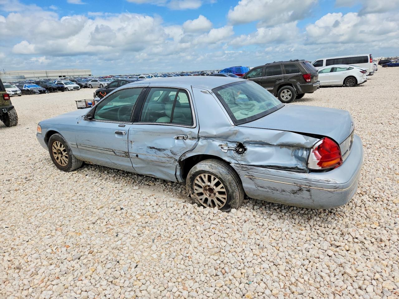 2003 FORD CROWN VIC
