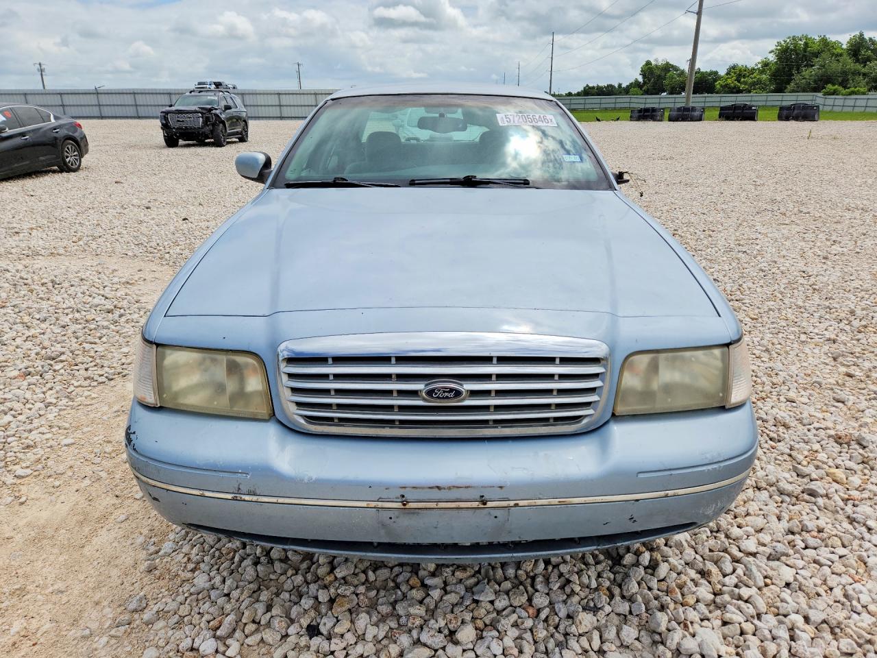 2003 FORD CROWN VIC