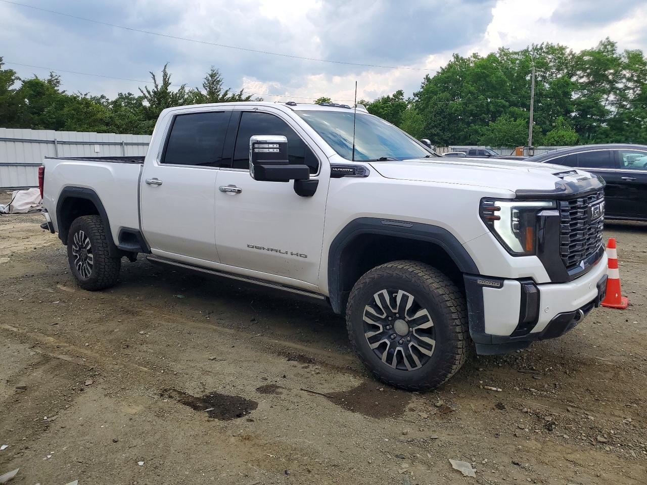 2024 GMC SIERRA