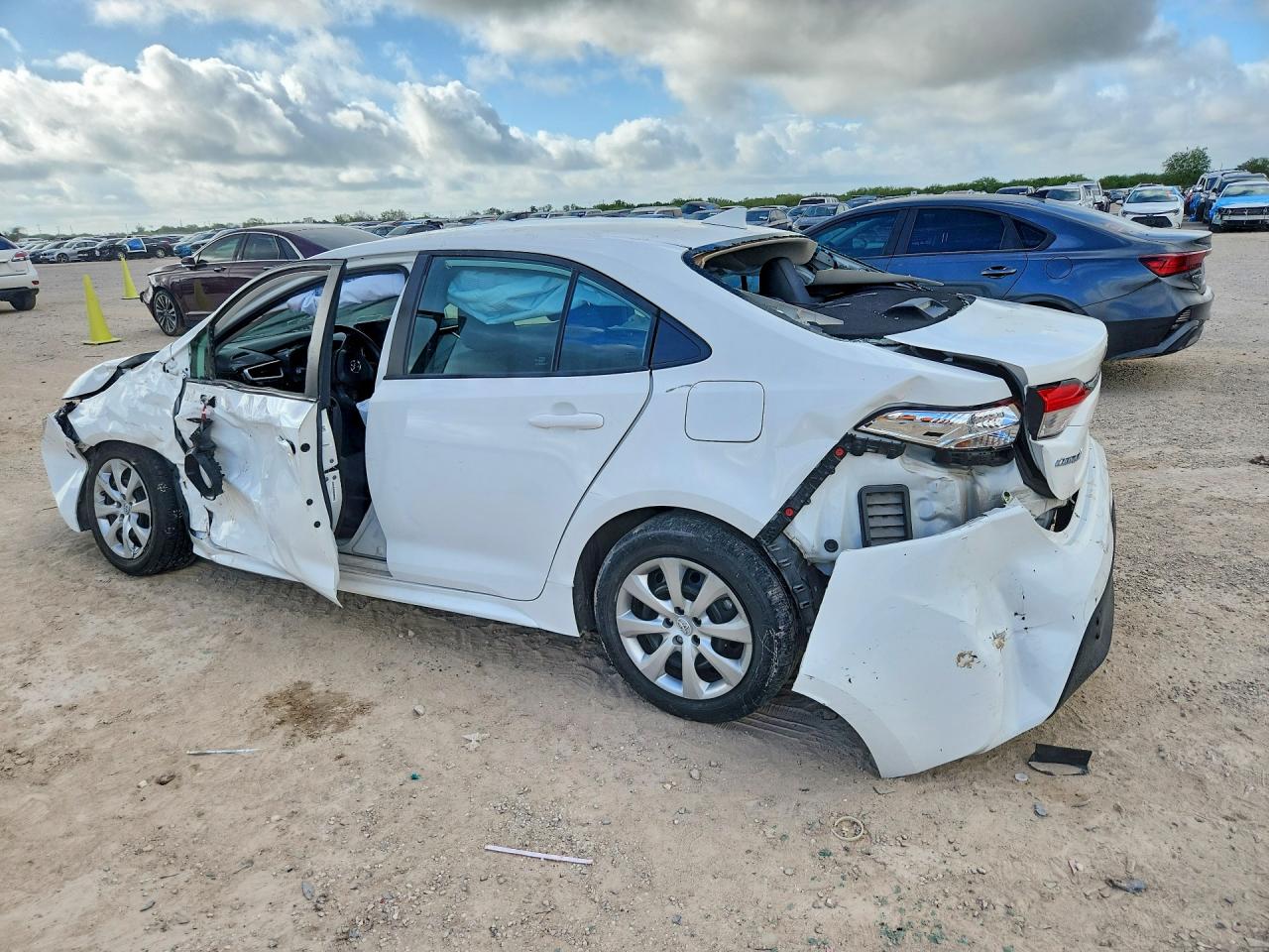2023 TOYOTA COROLLA