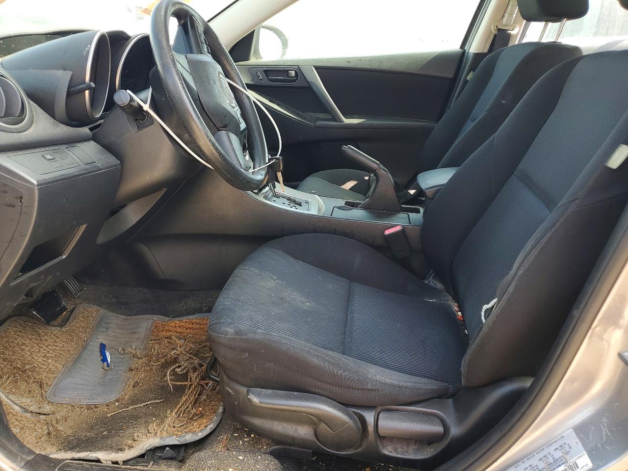 2011 MAZDA 3