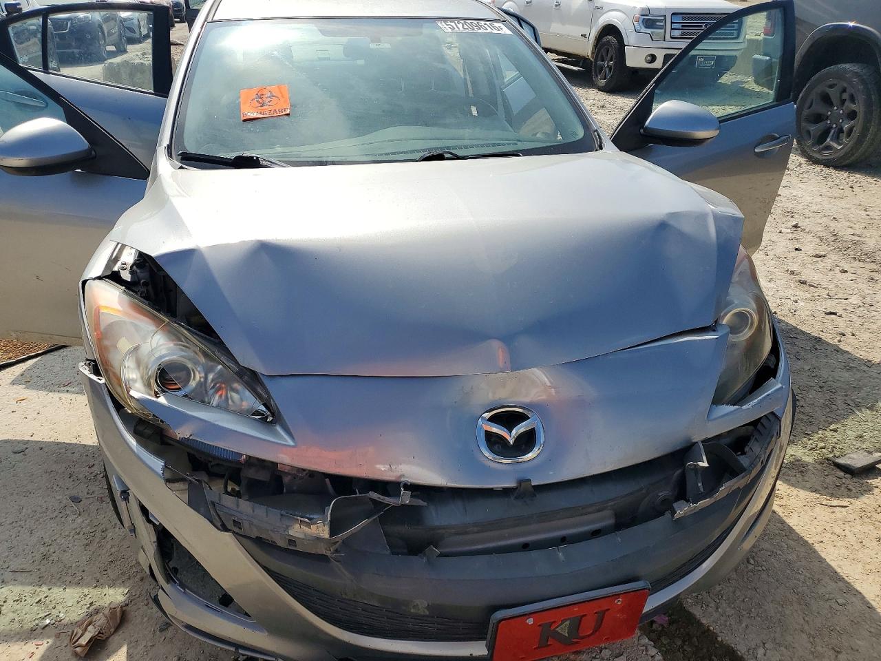2011 MAZDA 3