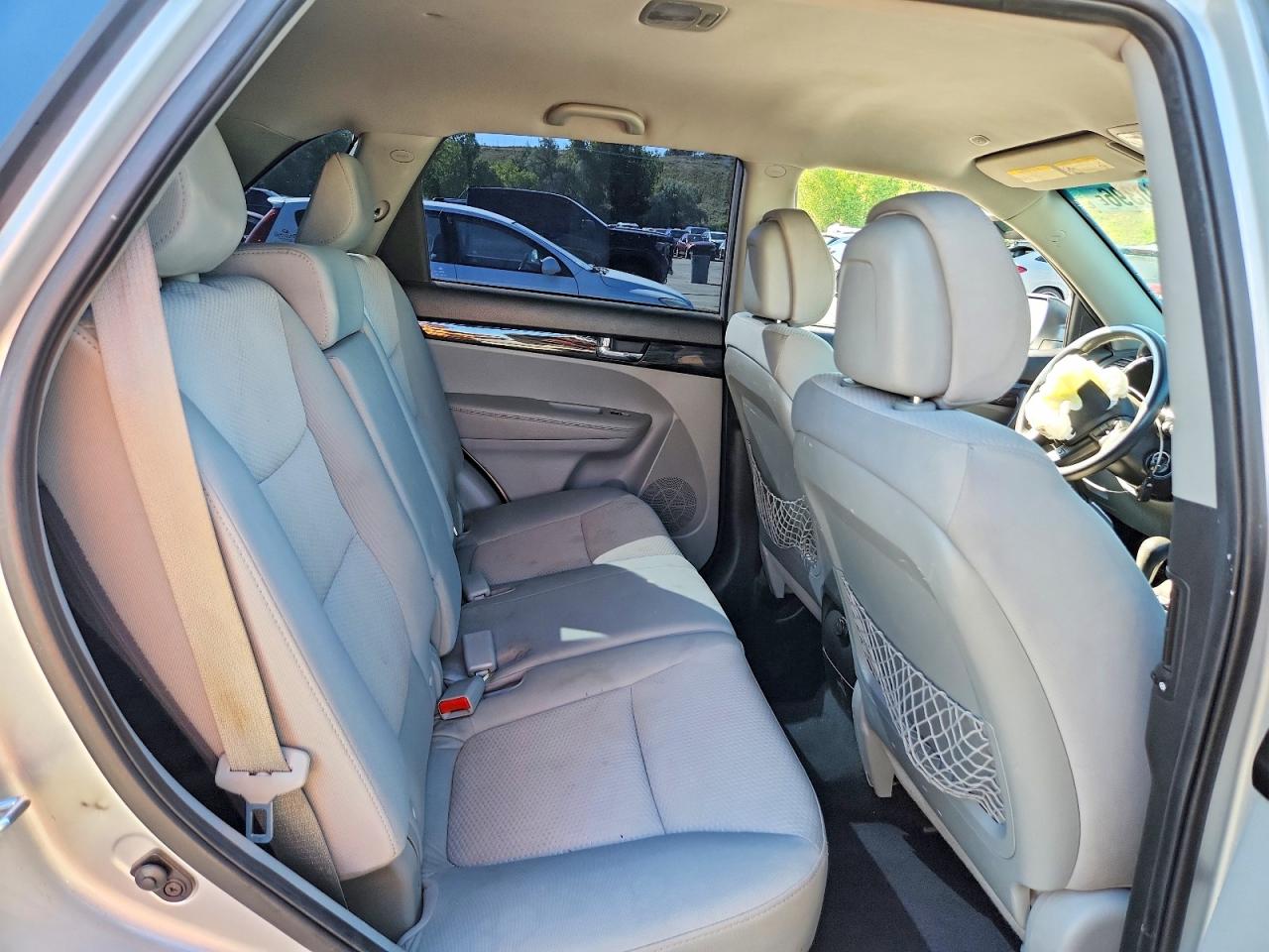 2011 KIA SORENTO