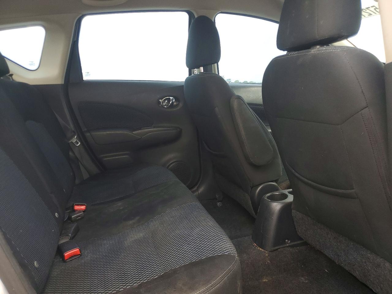2015 NISSAN VERSA