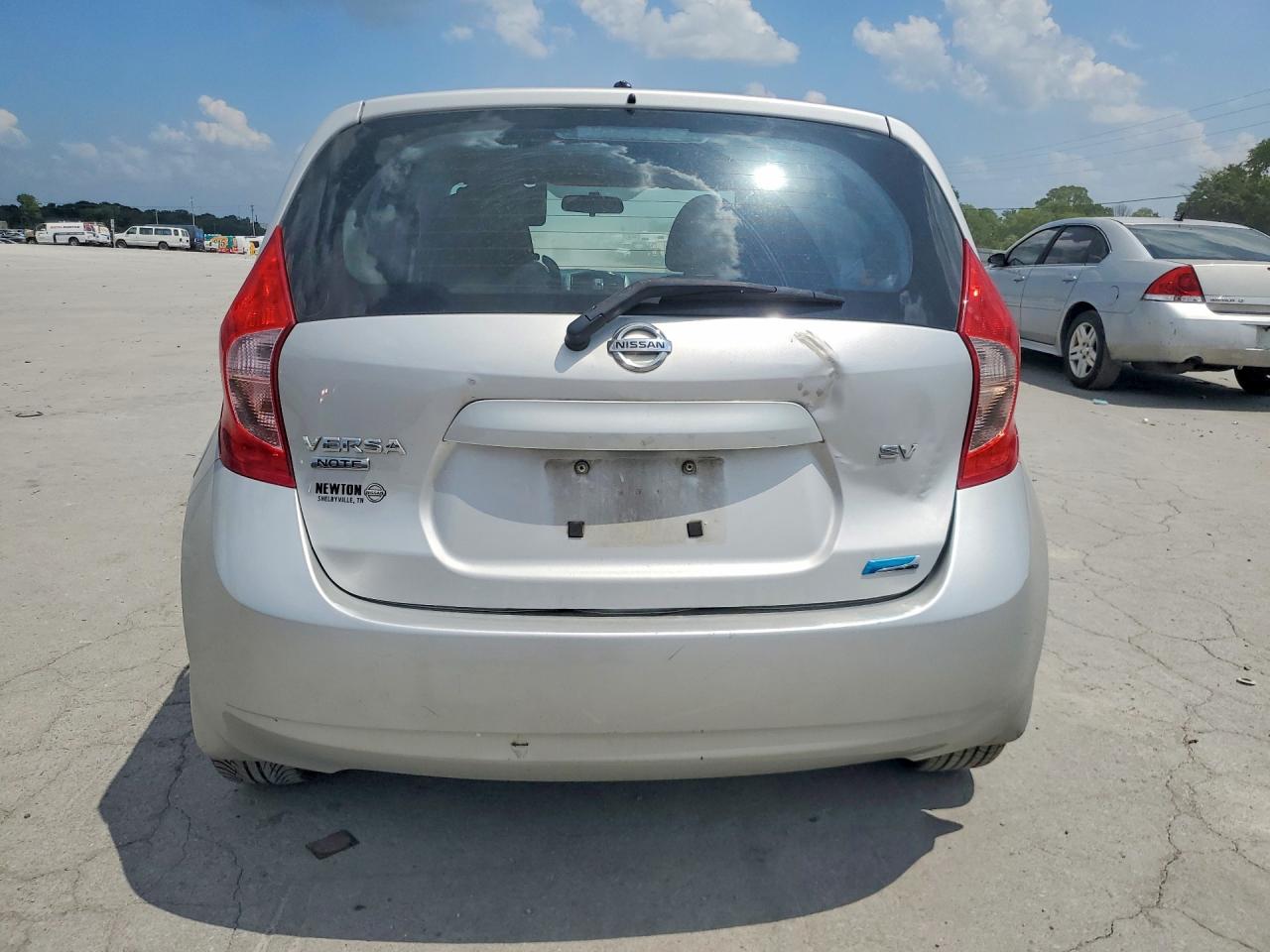 2015 NISSAN VERSA