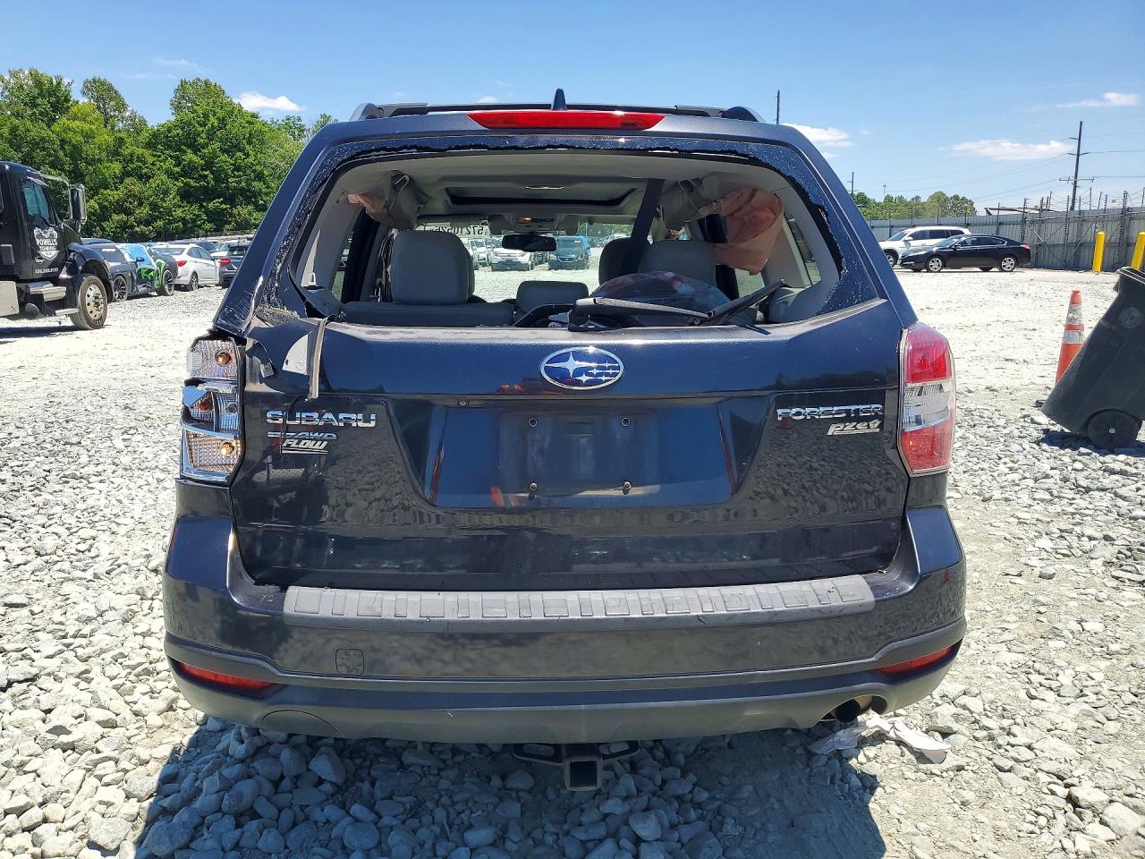 2016 SUBARU FORESTER