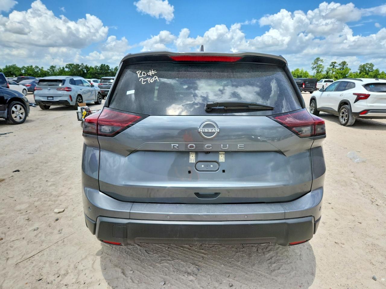 2026 NISSAN ROGUE