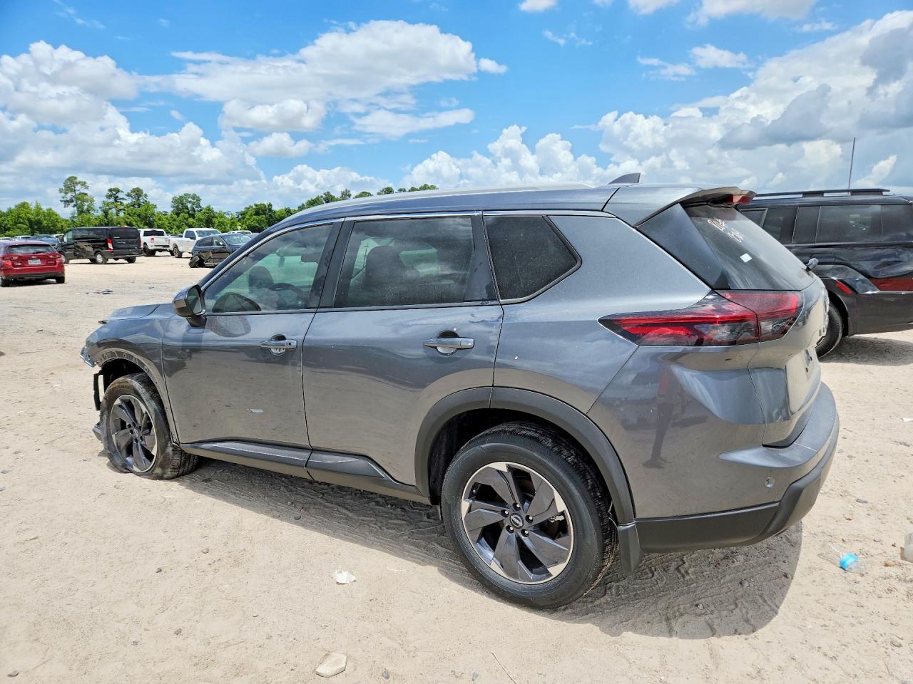 2026 NISSAN ROGUE