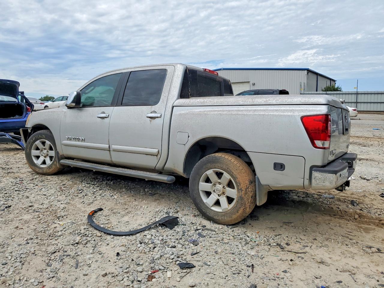 2005 NISSAN TITAN