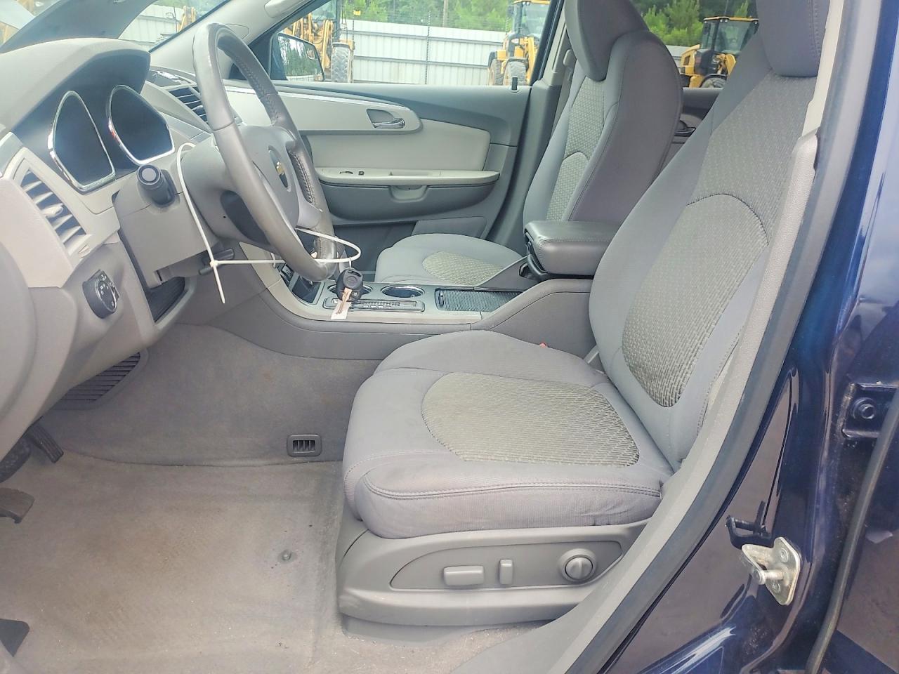 2011 CHEVROLET TRAVERSE