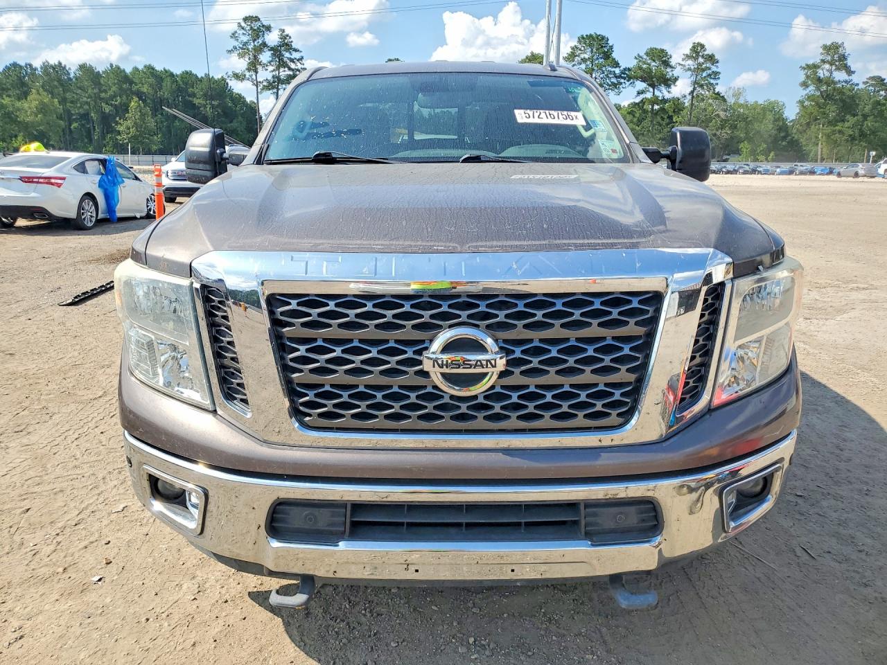 2016 NISSAN TITAN
