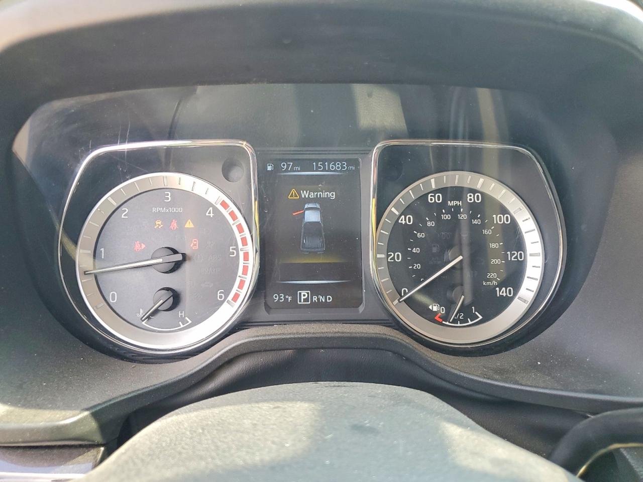 2016 NISSAN TITAN