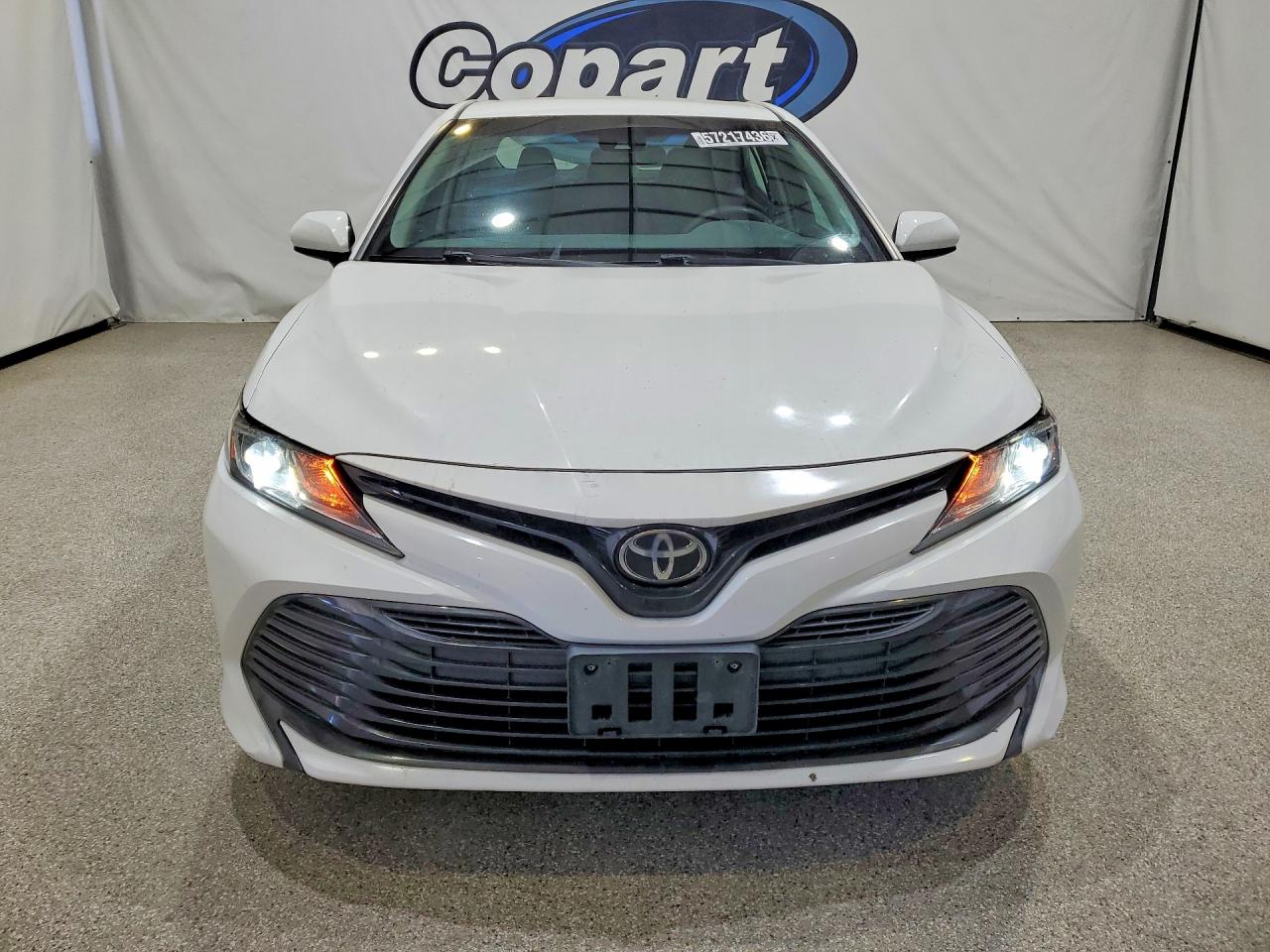 2018 TOYOTA CAMRY