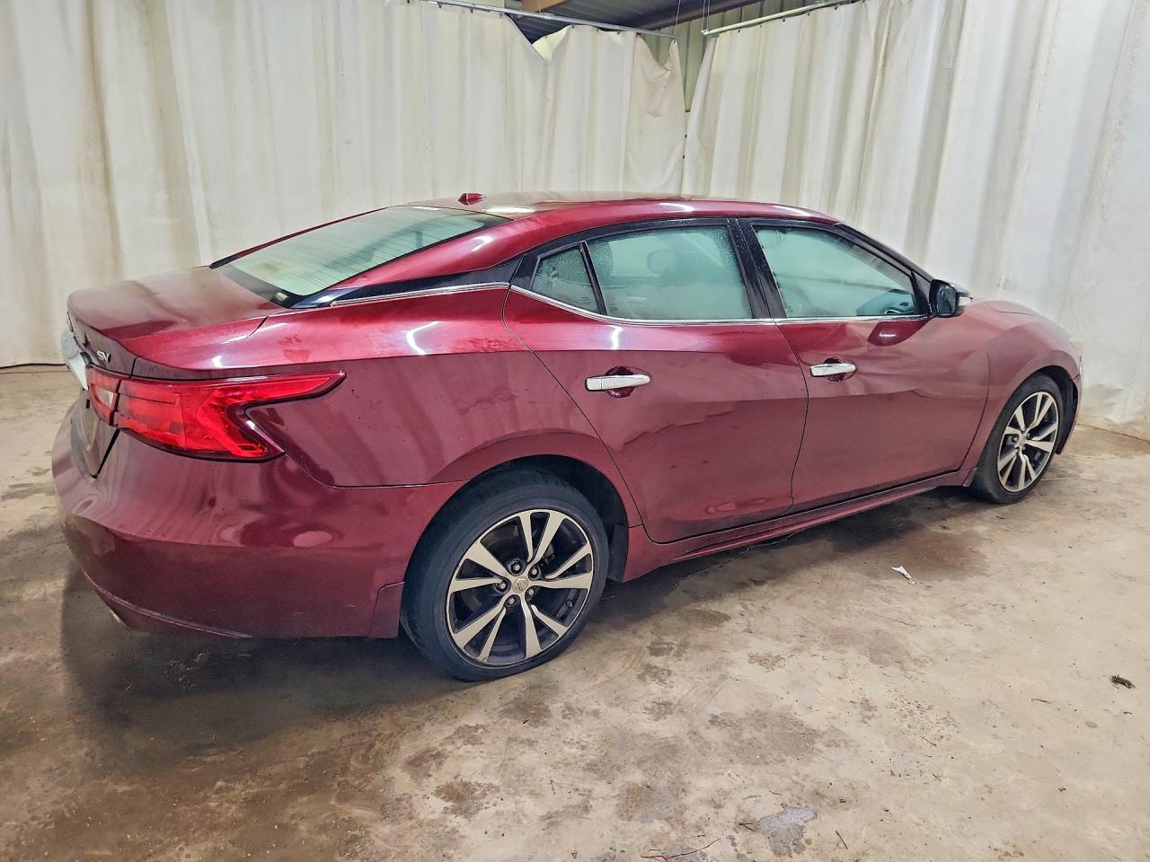 2016 NISSAN MAXIMA
