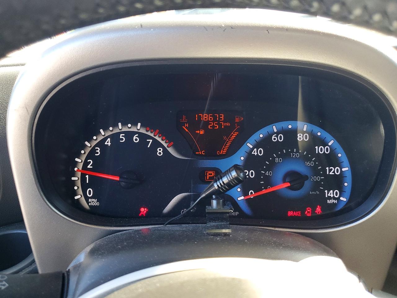 2010 NISSAN CUBE 1.8