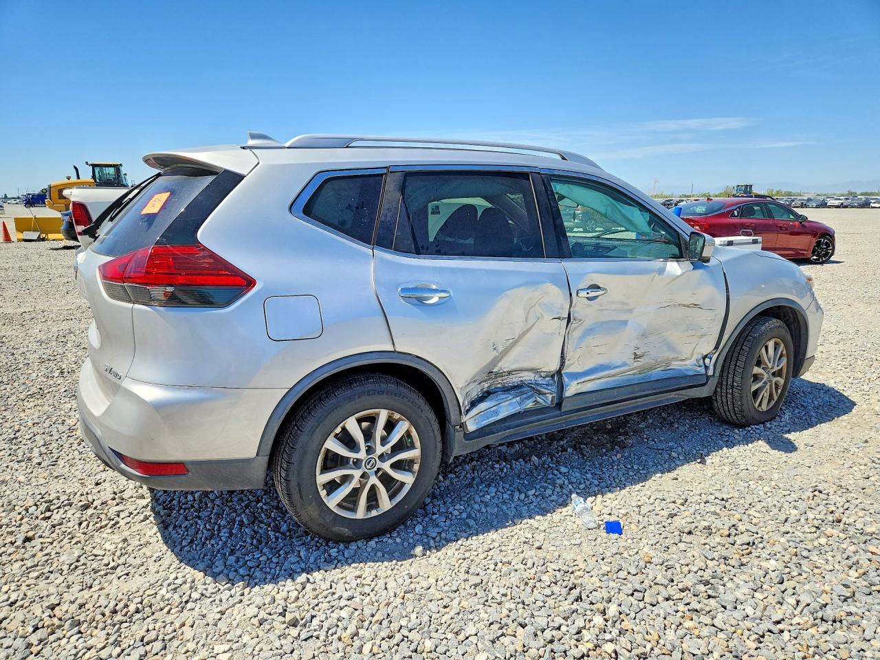 2017 NISSAN ROGUE