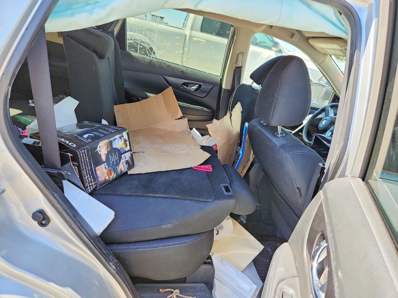 2017 NISSAN ROGUE