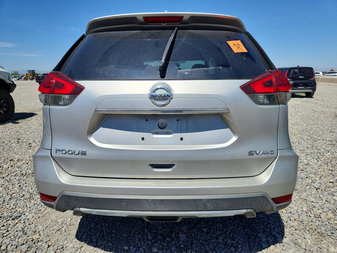 2017 NISSAN ROGUE