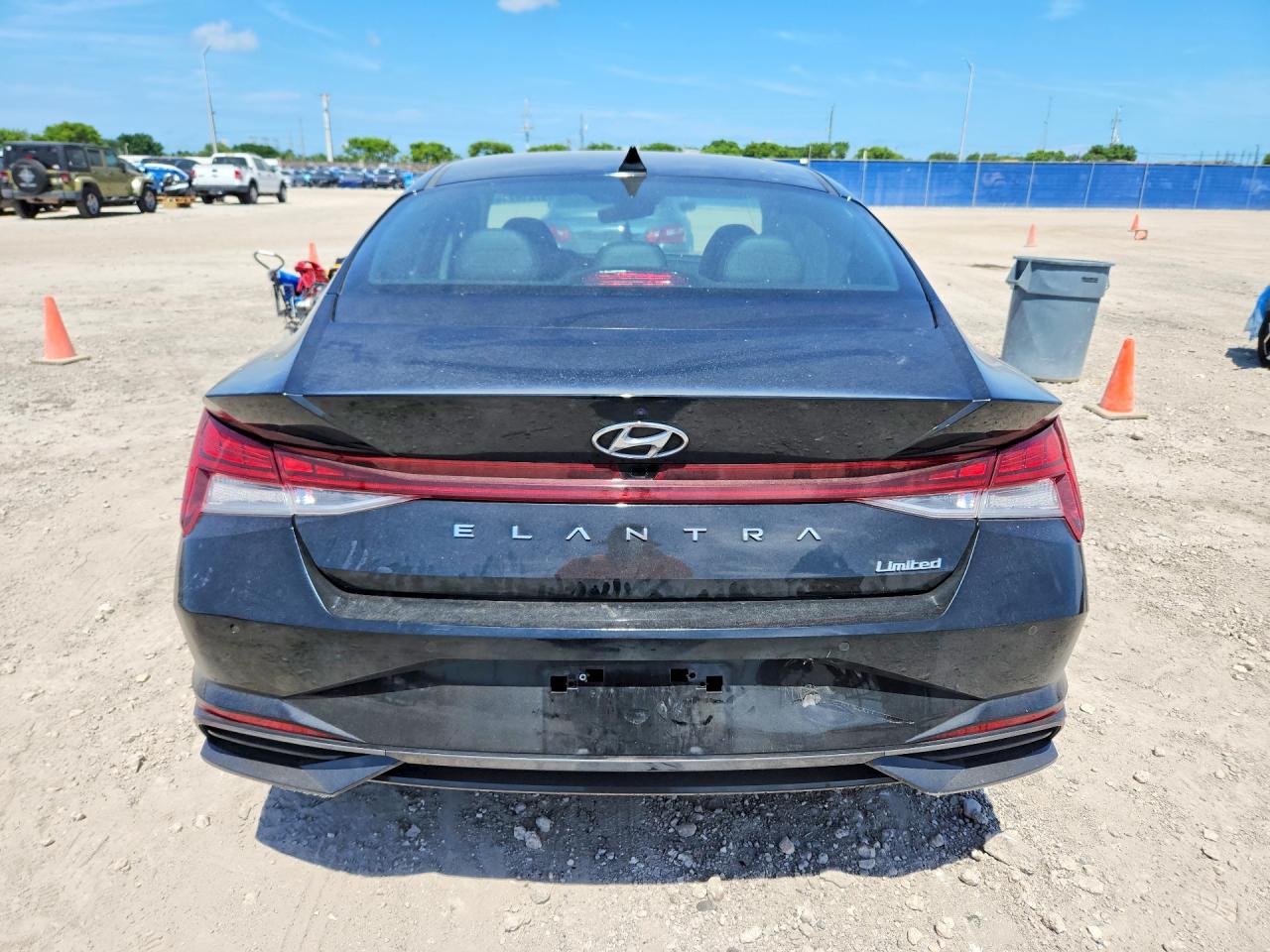 2023 HYUNDAI ELANTRA